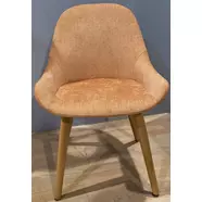 Layla karfás design szék, lazac szövet, fa láb