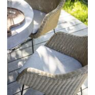Hava kerti karfás szék, fém váz, natúr polirattan