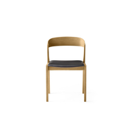 SM825 design szék, fekete bőr, olajozott natúr tölgy láb