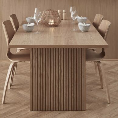 Landholm bővíthető étkezőasztal, lakkozott tölgy, 230 cm