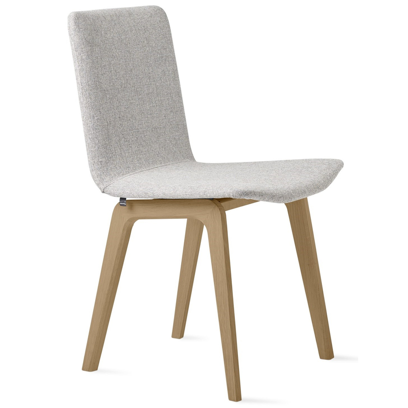 SM811 design szék, törtfehér szövet, olajozott natúr tölgy láb